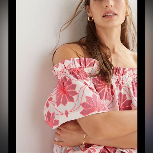 Anthropologie Maeve Pink and White Embroidered Off the Shoulder Top Medium - Picture 3 of 10